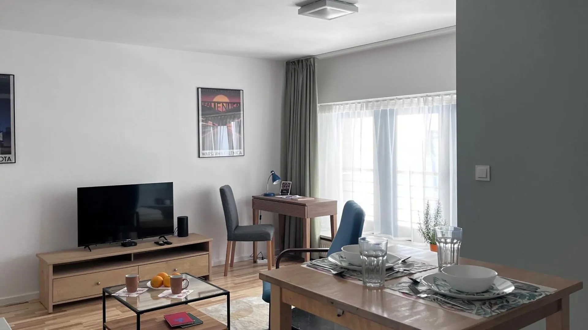 Metro Dzialdowska - Spacious Studio Warsaw 0*,  Poland