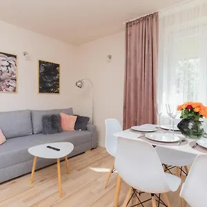Mokotow Reytan By Renters Apartment