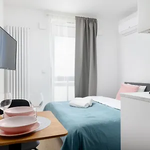 Rentplanet - Wiktoryn Apartment